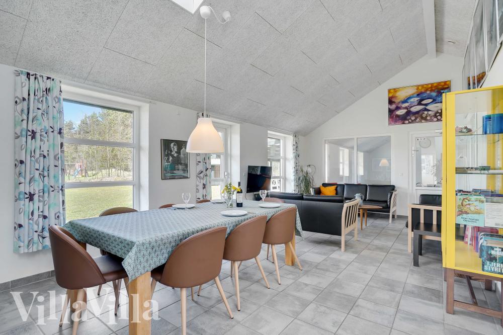 Opholdsrum med plads til 8 i luksushus nr. 983.