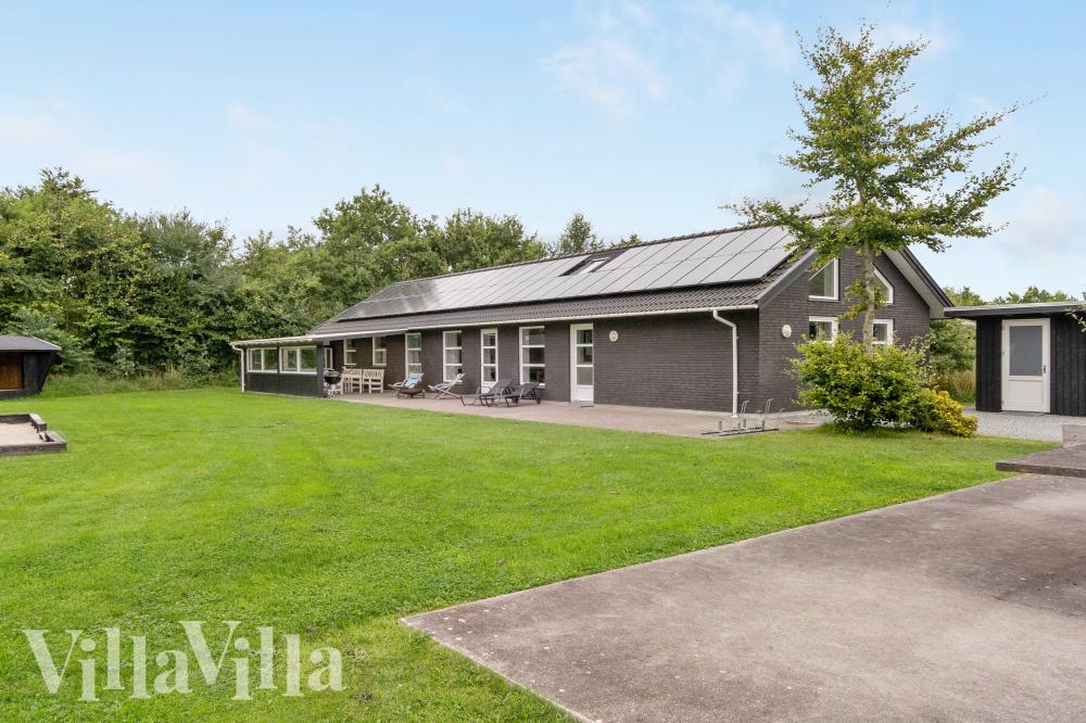 Flot sommerhus nr. 983 med god plads til op til 8 personer