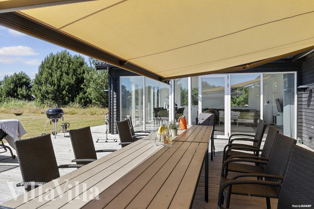 Stor terrasse ved luksushus nr. 969 i Lolland/Falster/Møn.
