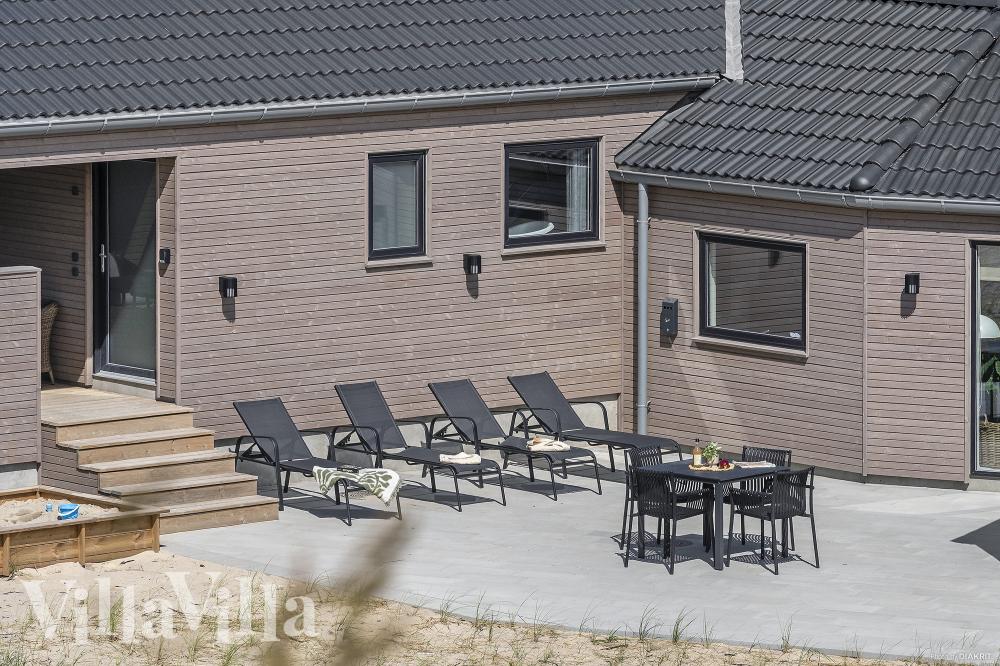 Flot sommerhus nr. 900 med god plads til op til 18 personer