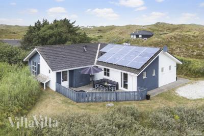 Dette skønne poolhus nr. 974 med plads til 8 personer ligger i Vestjylland