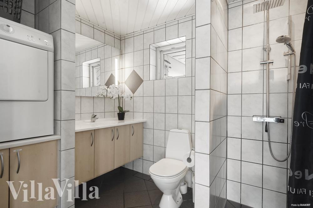 Ét af badeværelserne i luksushus nr. 974