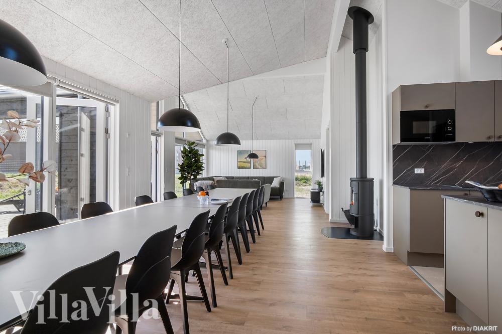 Opholdsrum med plads til 18 i luksushus nr. 921.
