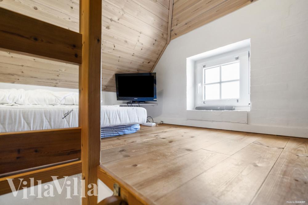 Nogle af de 16 sovepladser findes på hemsen i luksushus nr. 989