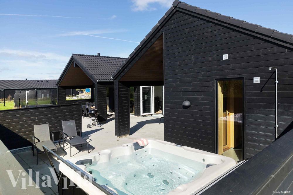Luksushus nr. 997 byder bl.a. på et dejligt spabad