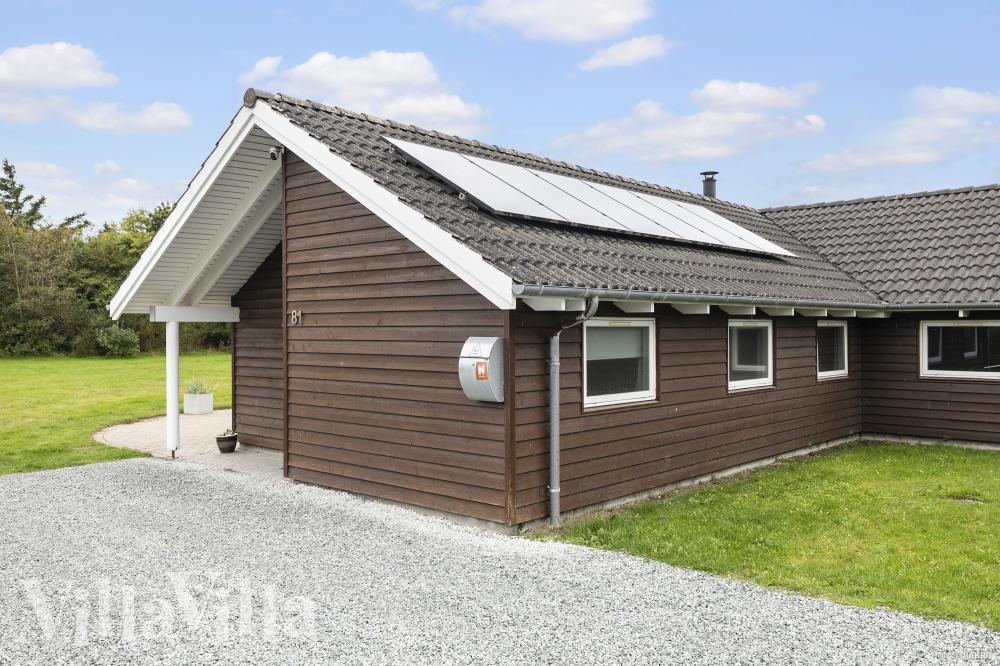 Flot sommerhus nr. 236 med god plads til op til 14 personer