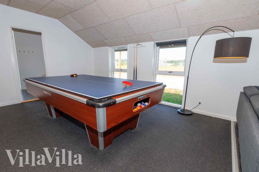 Ud over de mange timer, man kan bruge i husets pool-afdeling, så byder luksushus 637 også på billard/bordtennis og dart